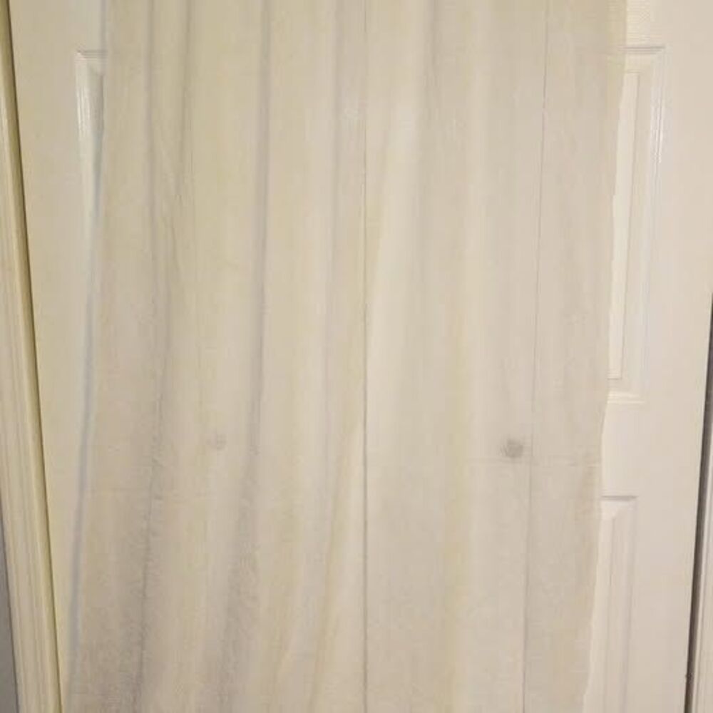 White Iridescent White Curtain 51x42x84